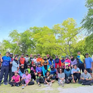 Group of riders at a park after the Friday ride, Hulhumalé